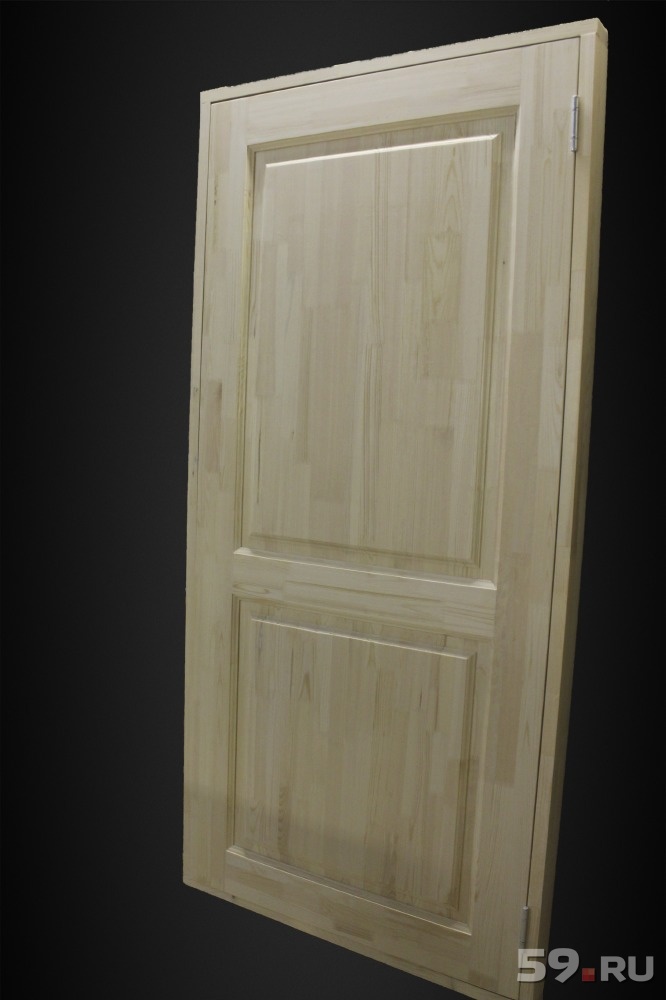 Филенчатое полотно. Дверь без отделки из массива сосны Классико-12 VG. Двери филёнчатые деревянные. Двери межкомнатные филенчатые. Деревянная дверь с филенками.